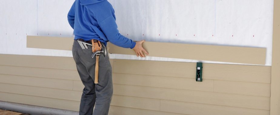What is the Best Time of Year to Have Your Siding Replaced in Illinois?